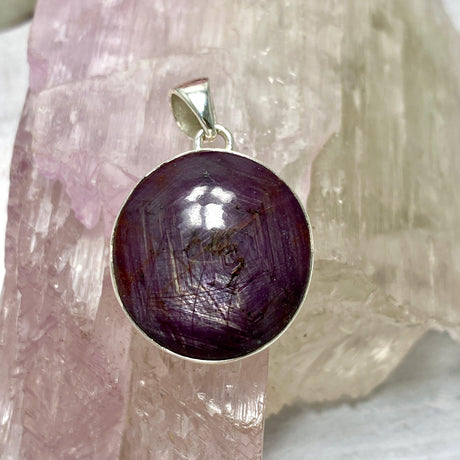 Star Ruby round pendant KPGJ3352 - Nature's Magick