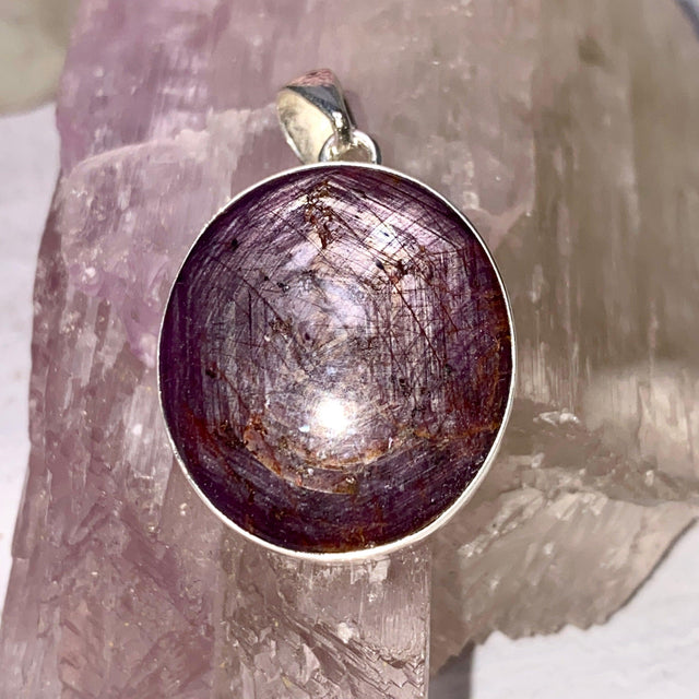 Star Ruby round pendant KPGJ3356 - Nature's Magick