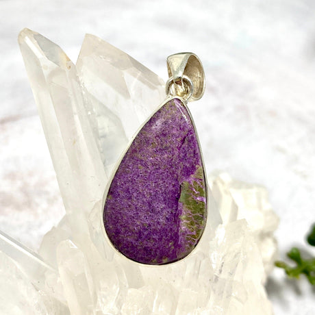 Stichtite in Serpentine (Atlantasite) teardrop pendant KPGJ3303 - Nature's Magick