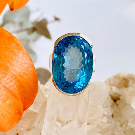 Swiss Blue Topaz oval faceted ring s.8 KRGJ2168 - Nature's Magick