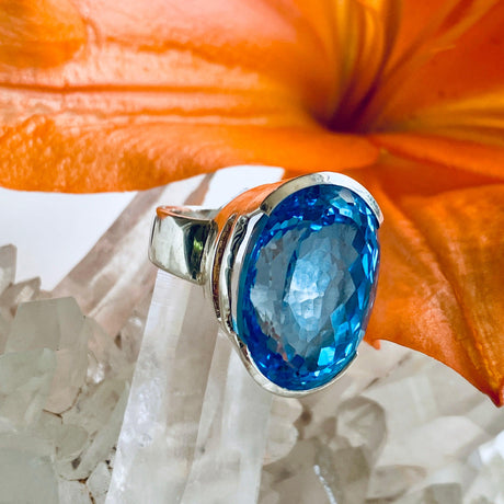 Swiss Blue Topaz oval faceted ring s.8 KRGJ2168 - Nature's Magick