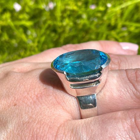 Swiss Blue Topaz oval faceted ring s.8 KRGJ2168 - Nature's Magick