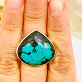 Tibetan Turquoise cabochon teardrop ring with beaten band s. 6.5 KRGJ1166 - Nature's Magick