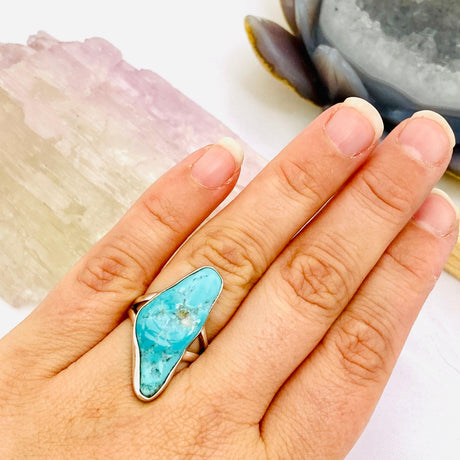 Turquoise polished freeform ring with split band s.6 KRGJ392 - Nature's Magick