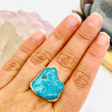 Turquoise polished freeform ring with split band s.8 KRGJ834 - Nature's Magick